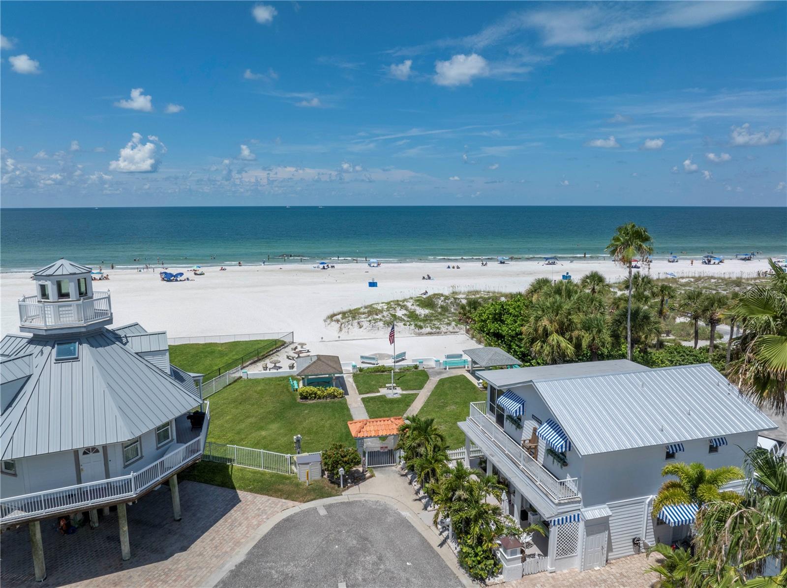 704 180TH AVE E, REDINGTON SHORES, FL, 33708