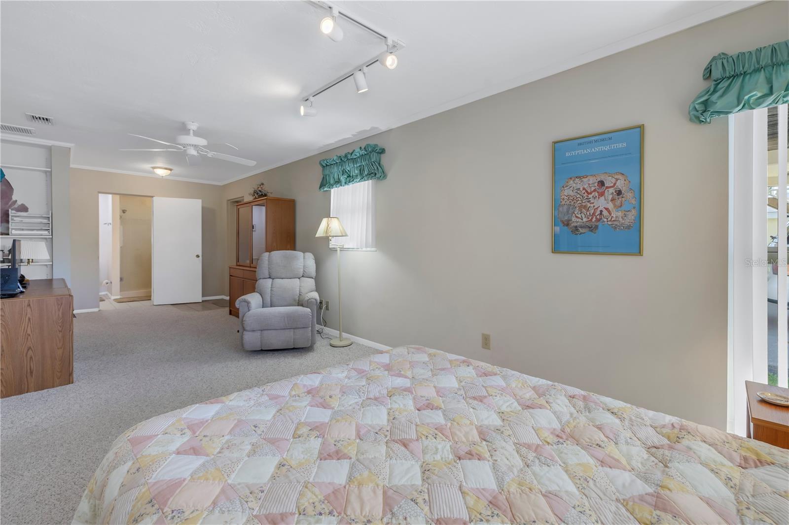 704 180TH AVE E, REDINGTON SHORES, FL, 33708