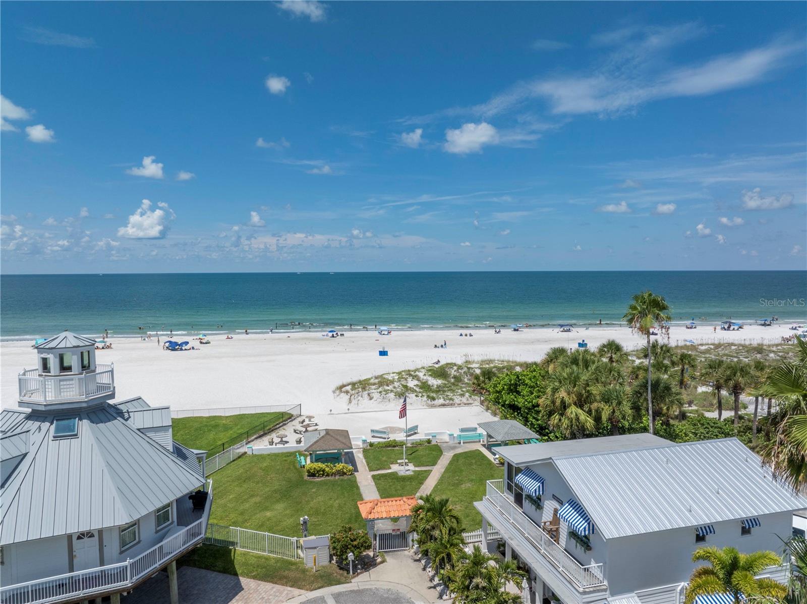704 180TH AVE E, REDINGTON SHORES, FL, 33708