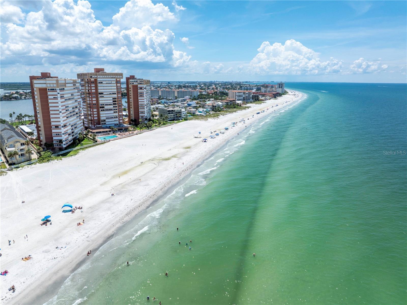 704 180TH AVE E, REDINGTON SHORES, FL, 33708