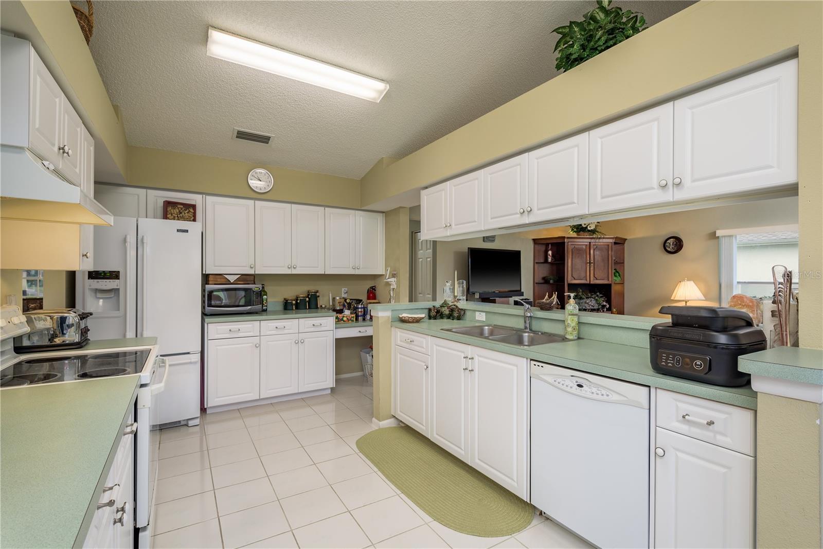 6545 COUNTRY RIDGE LN, NEW PORT RICHEY, FL, 34655