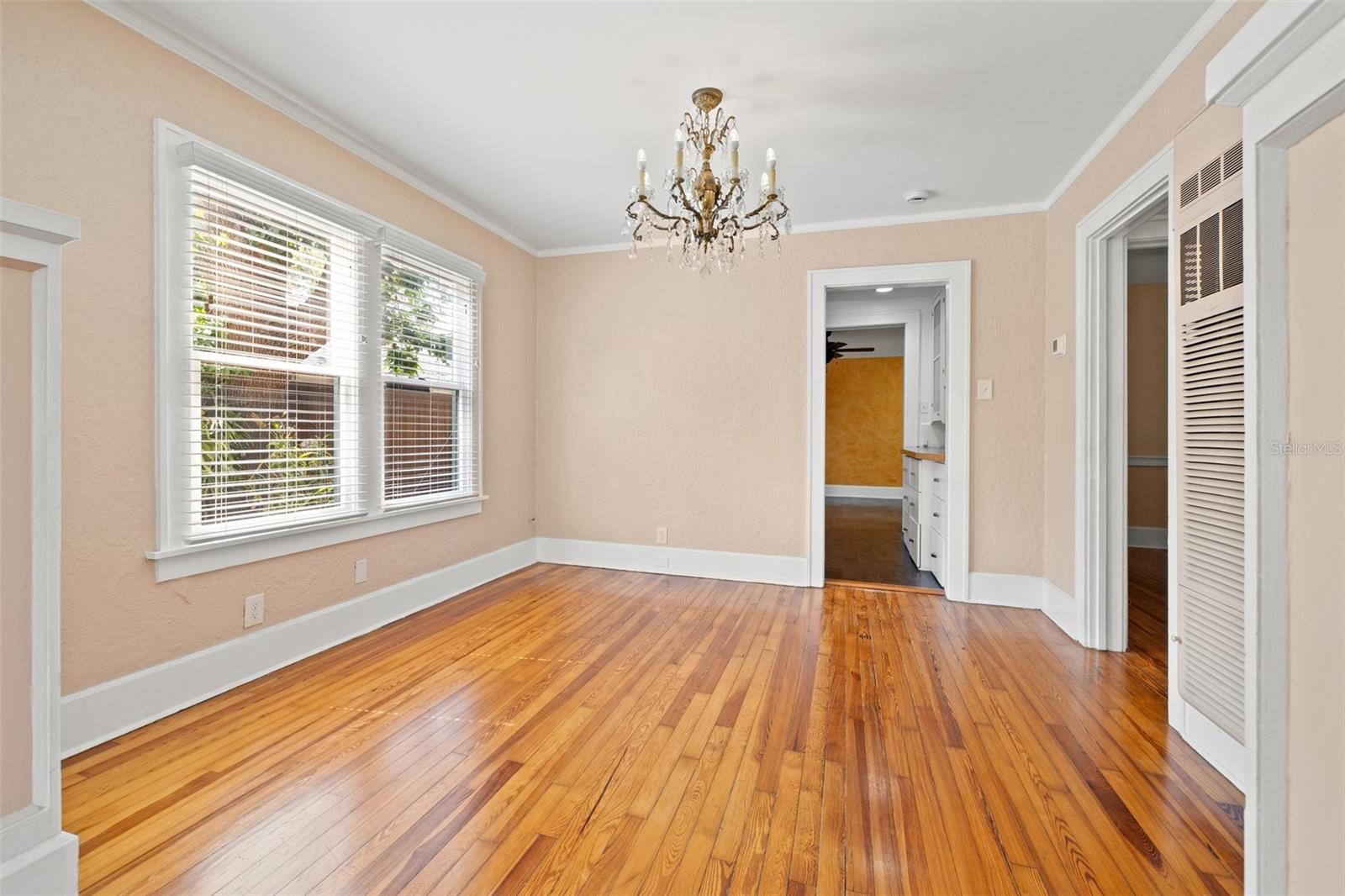 3235 8TH AVE N, ST PETERSBURG, FL, 33713