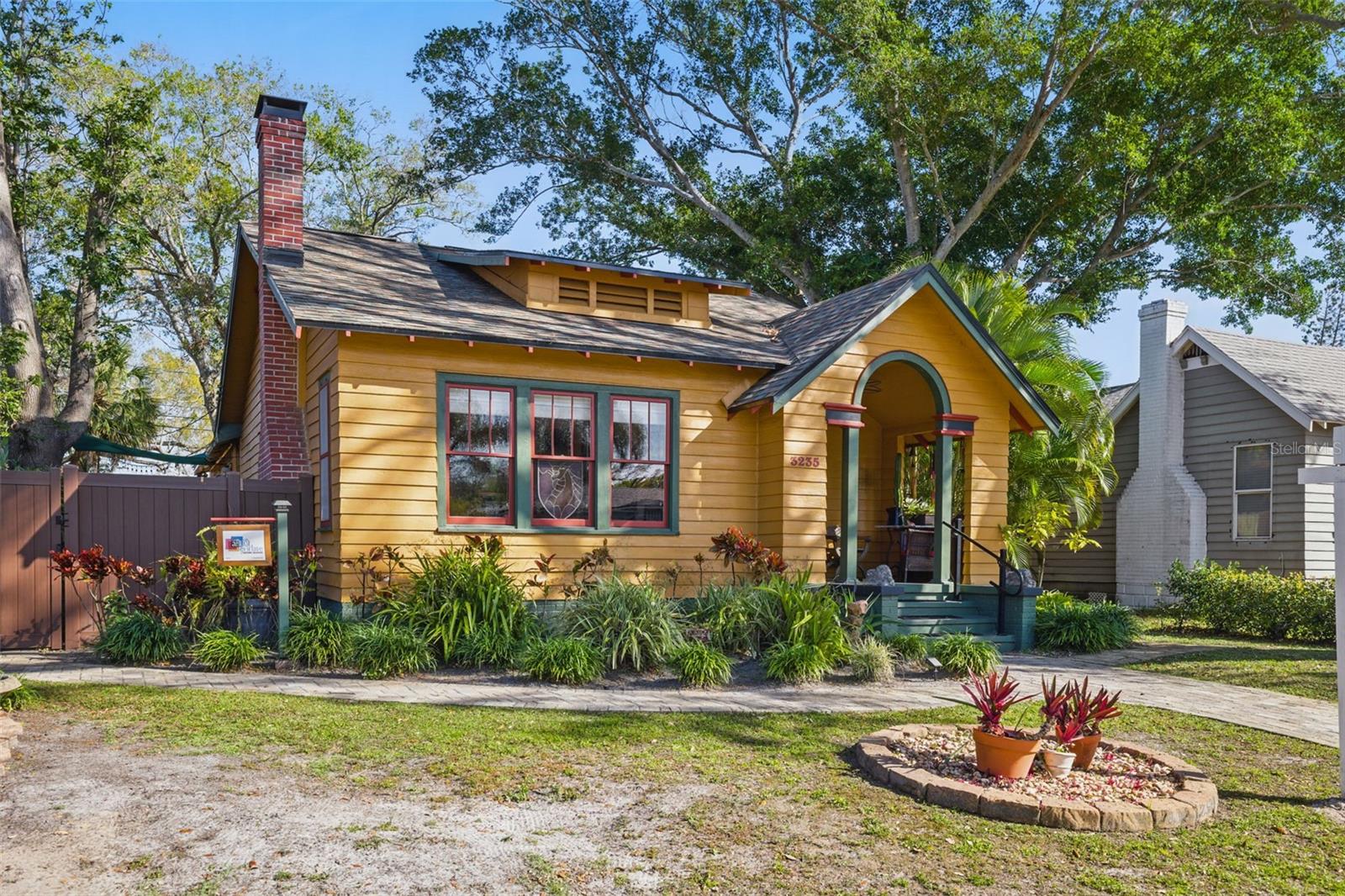 3235 8TH AVE N, ST PETERSBURG, FL, 33713