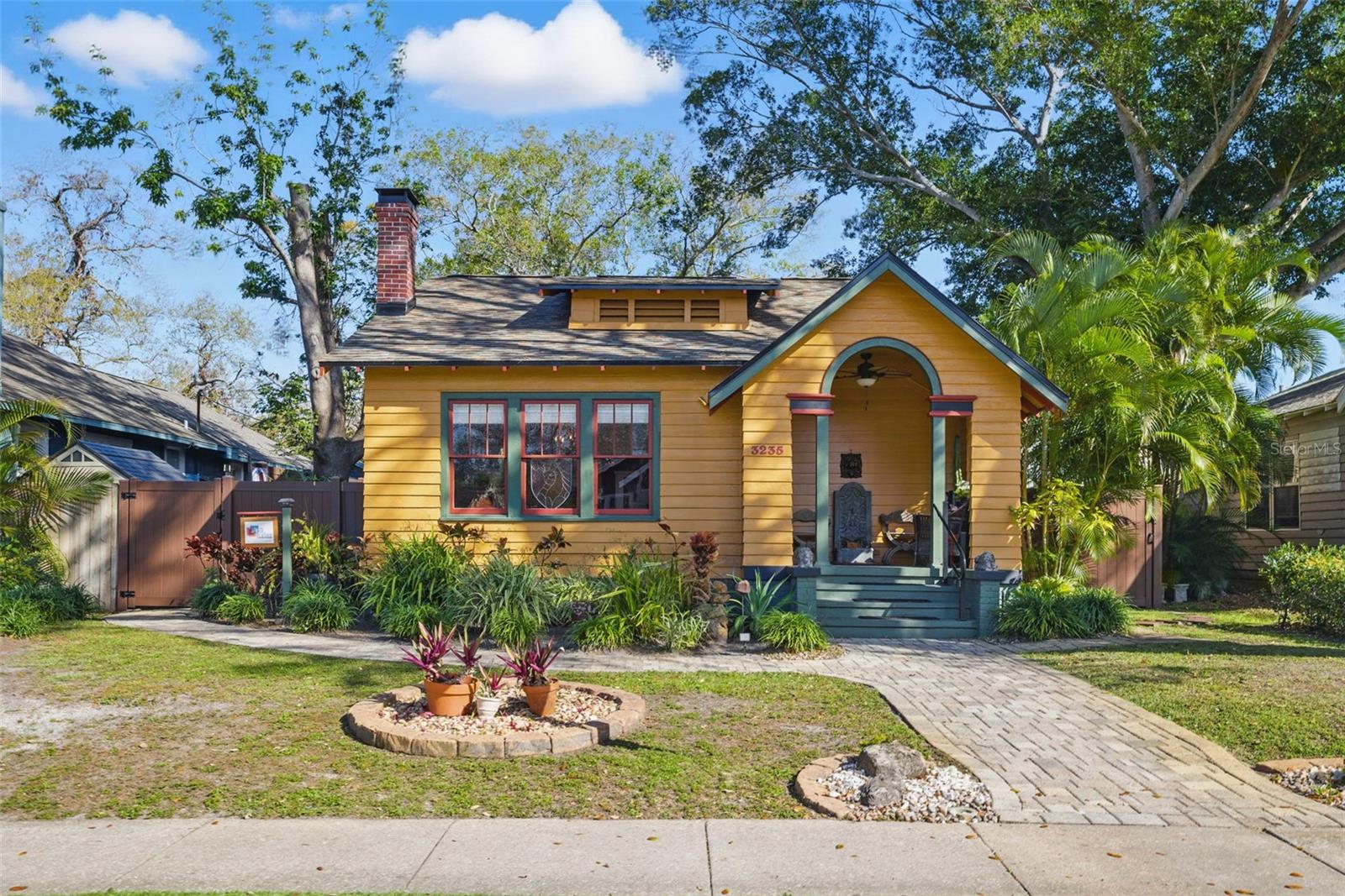 3235 8TH AVE N, ST PETERSBURG, FL, 33713
