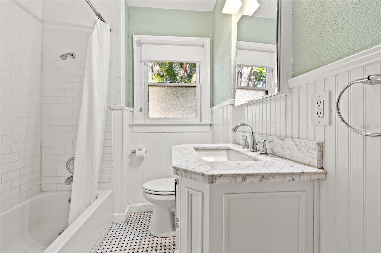 3235 8TH AVE N, ST PETERSBURG, FL, 33713