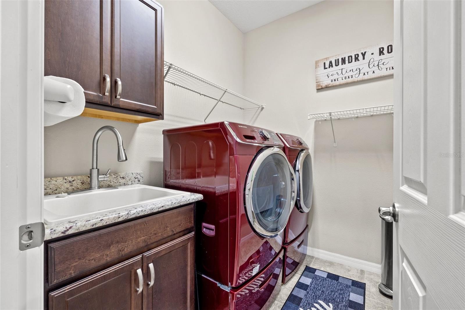 8106 PINE CREST ST, SEMINOLE, FL, 33777