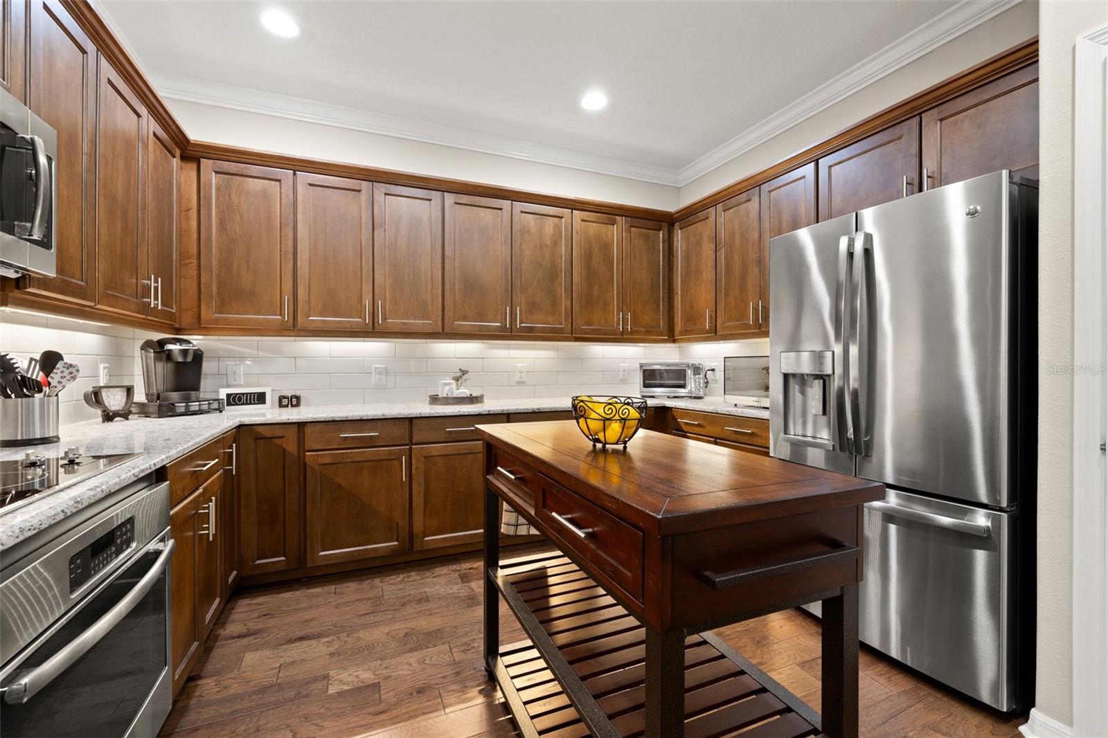 8106 PINE CREST ST, SEMINOLE, FL, 33777