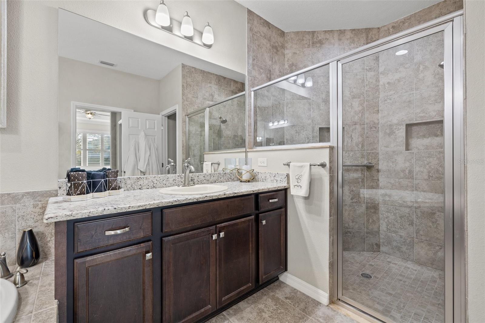 8106 PINE CREST ST, SEMINOLE, FL, 33777