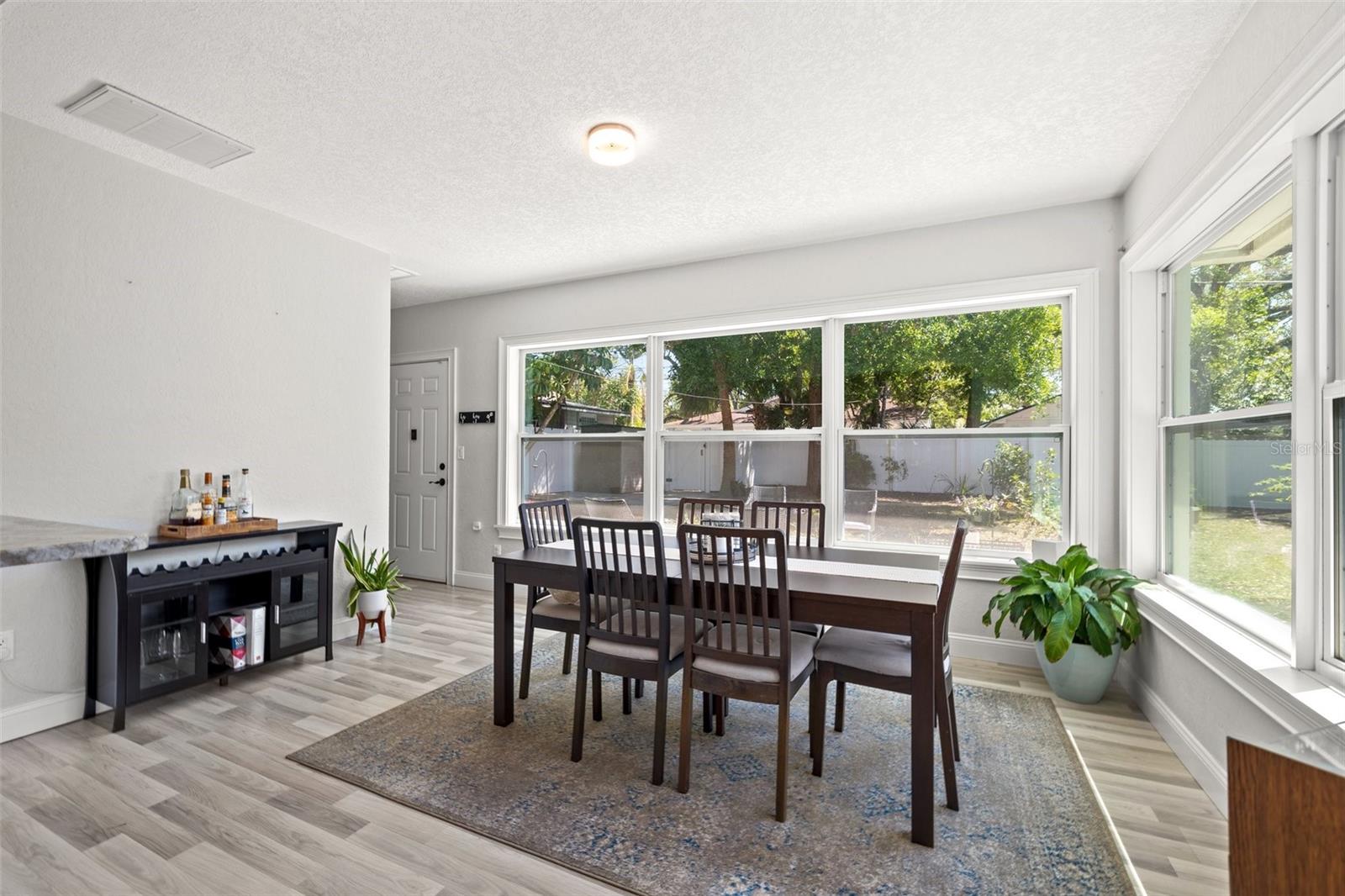 5216 40TH AVE N, ST PETERSBURG, FL, 33709