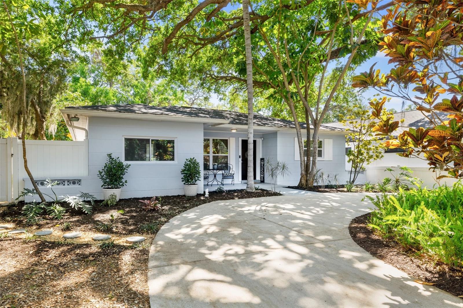 5216 40TH AVE N, ST PETERSBURG, FL, 33709