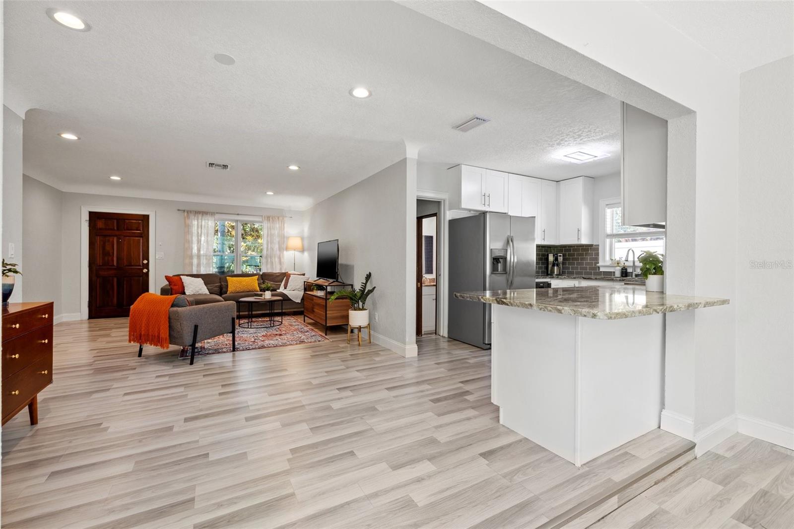 5216 40TH AVE N, ST PETERSBURG, FL, 33709