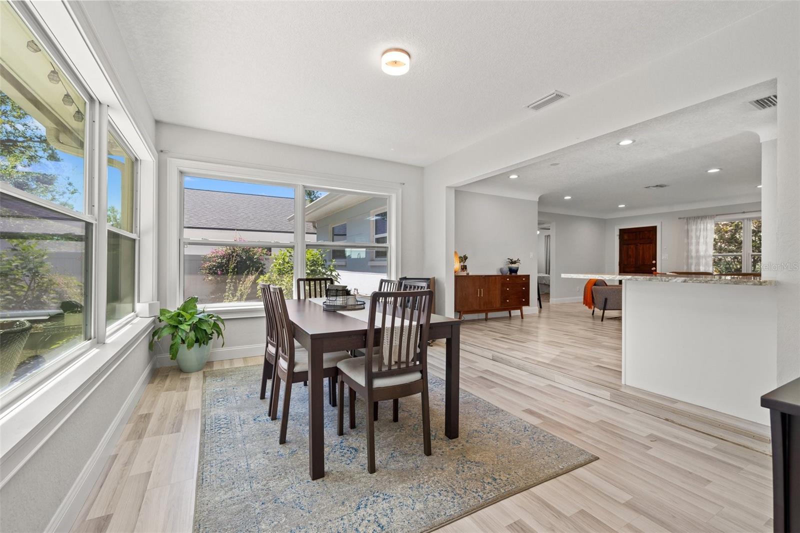 5216 40TH AVE N, ST PETERSBURG, FL, 33709