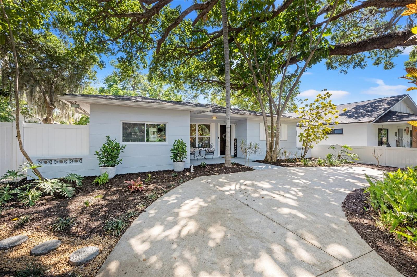 5216 40TH AVE N, ST PETERSBURG, FL, 33709