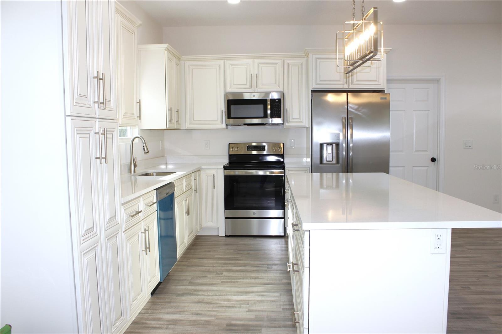 3012 E 149TH AVE, LUTZ, FL, 33559