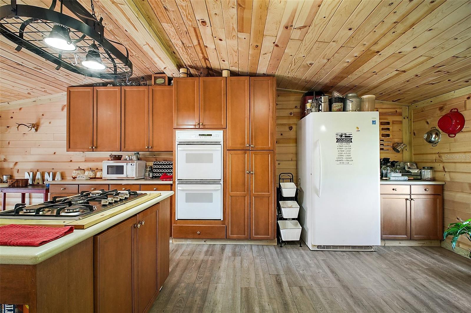 10687 C 469, CENTER HILL, FL, 33514