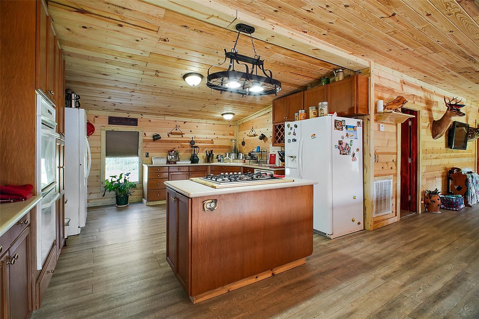 10687 C 469, CENTER HILL, FL, 33514