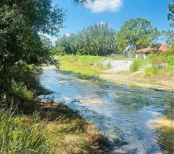 371 E CANAL WAY NE, LAKE PLACID, FL, 33852