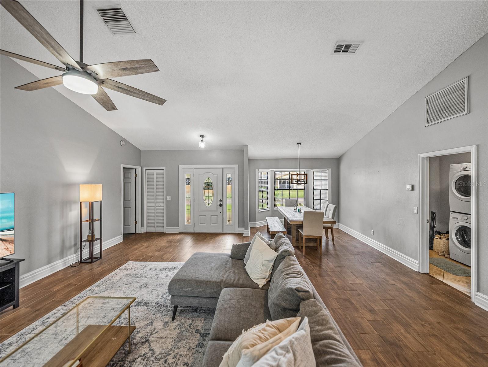 2745 HORSESHOE DR, PLANT CITY, FL, 33566