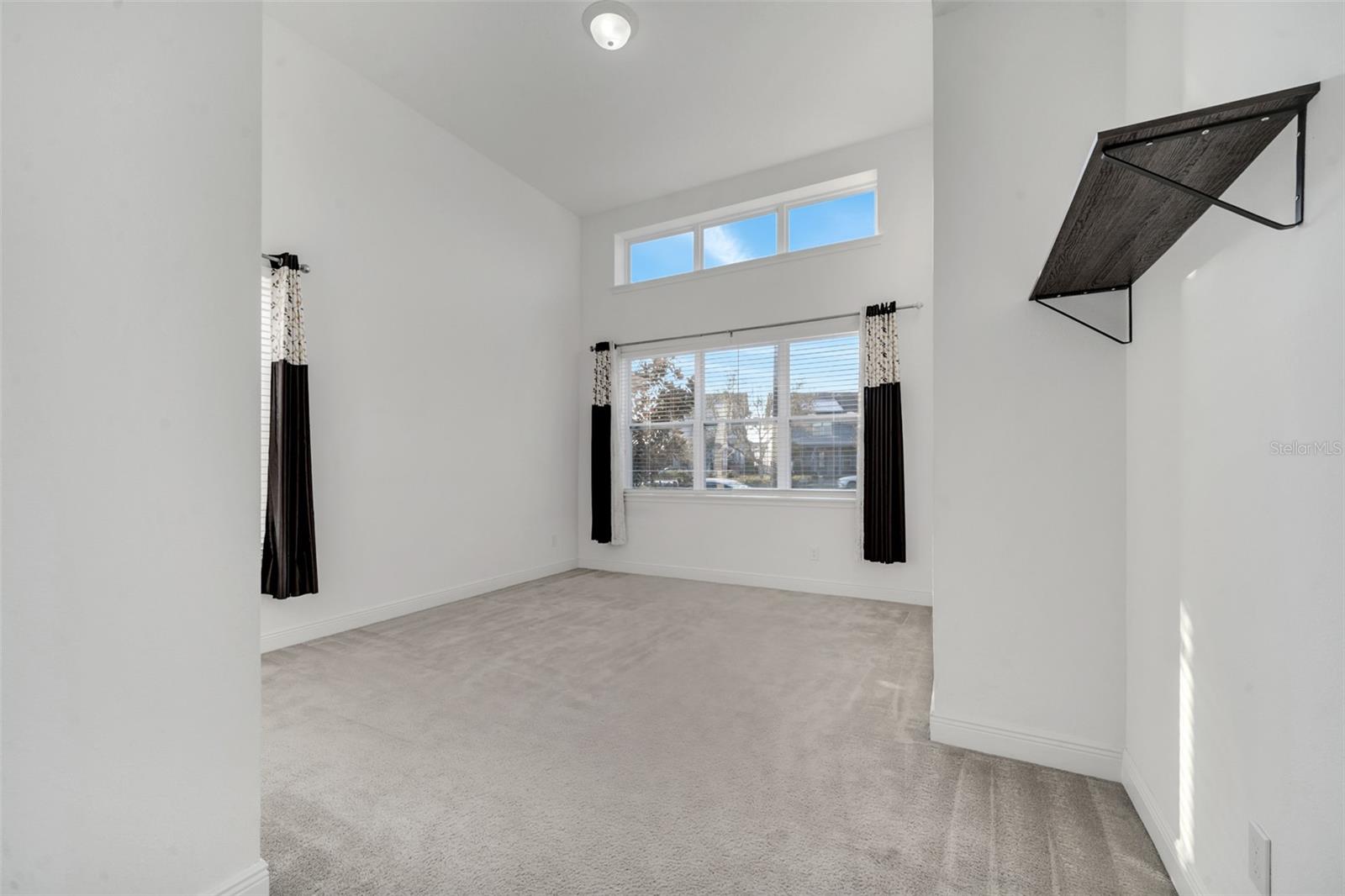 8258 NEMOURS PKWY, ORLANDO, FL, 32827