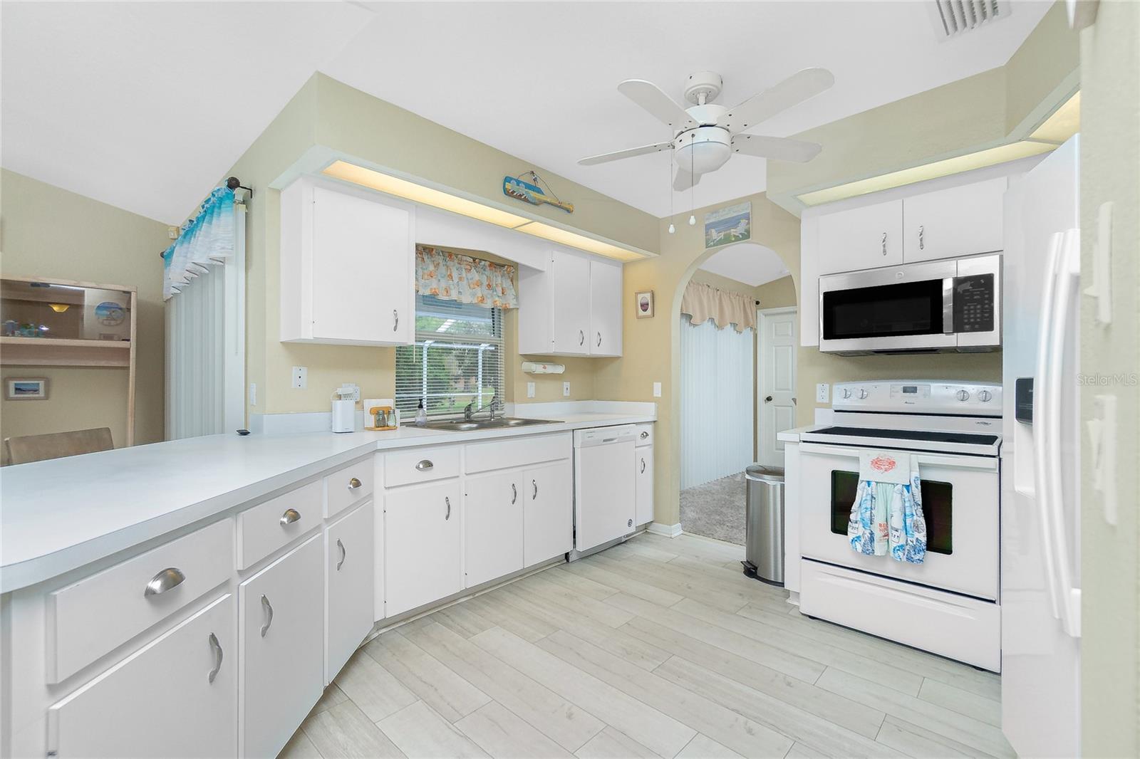 51 AMAZON DR, PUNTA GORDA, FL, 33983