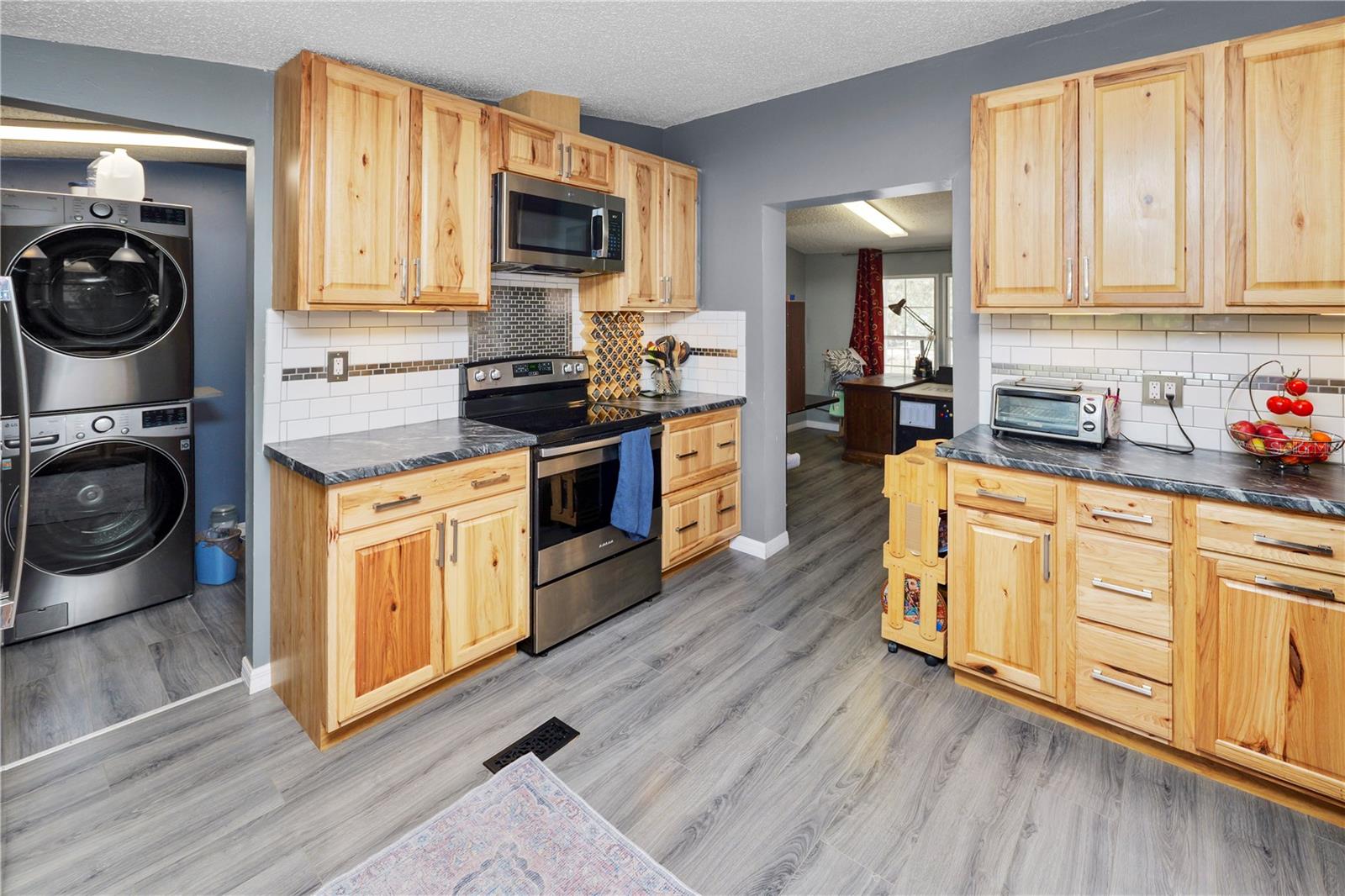 11019 SPIVEY RD, GIBSONTON, FL, 33534