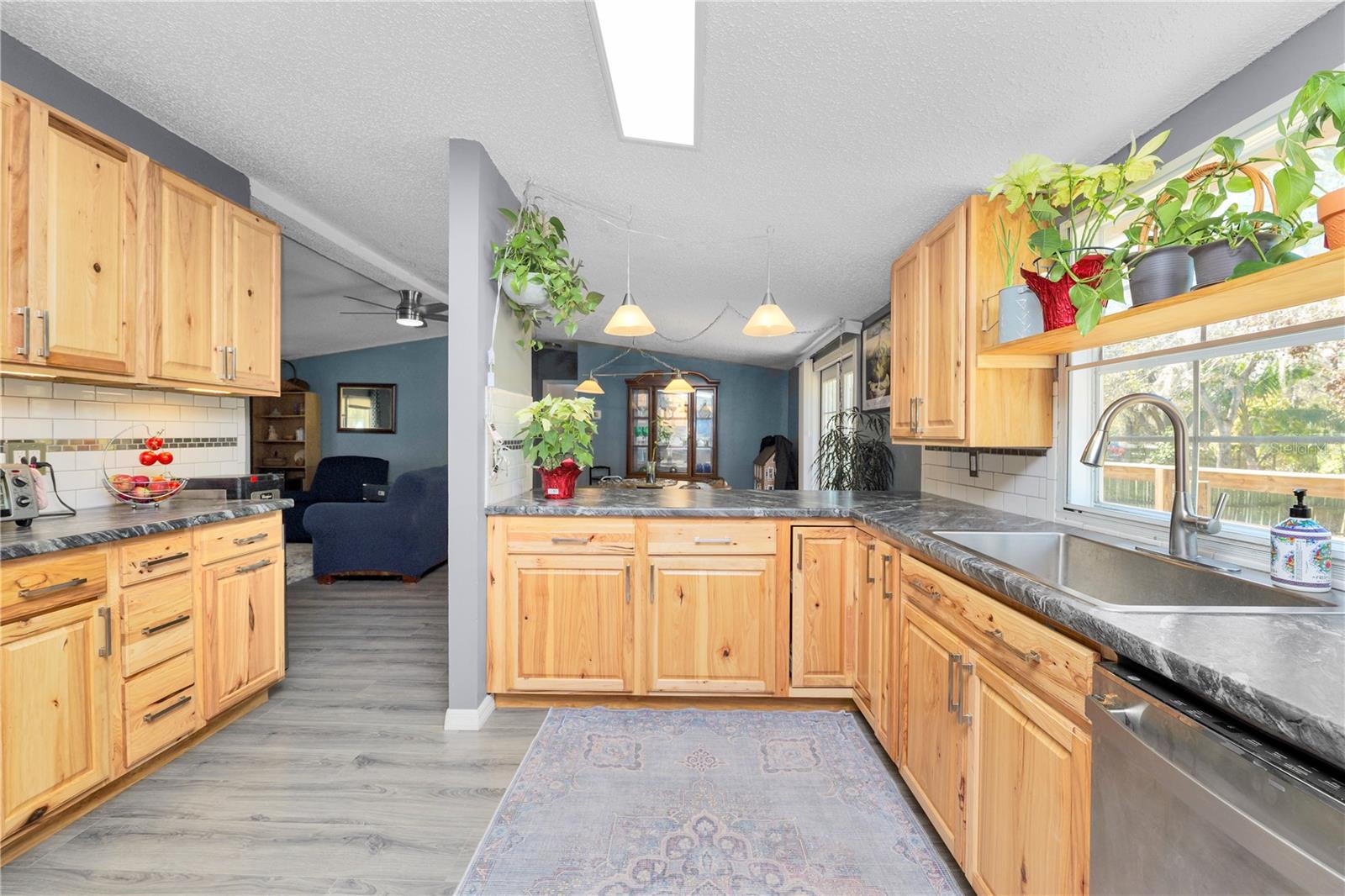 11019 SPIVEY RD, GIBSONTON, FL, 33534