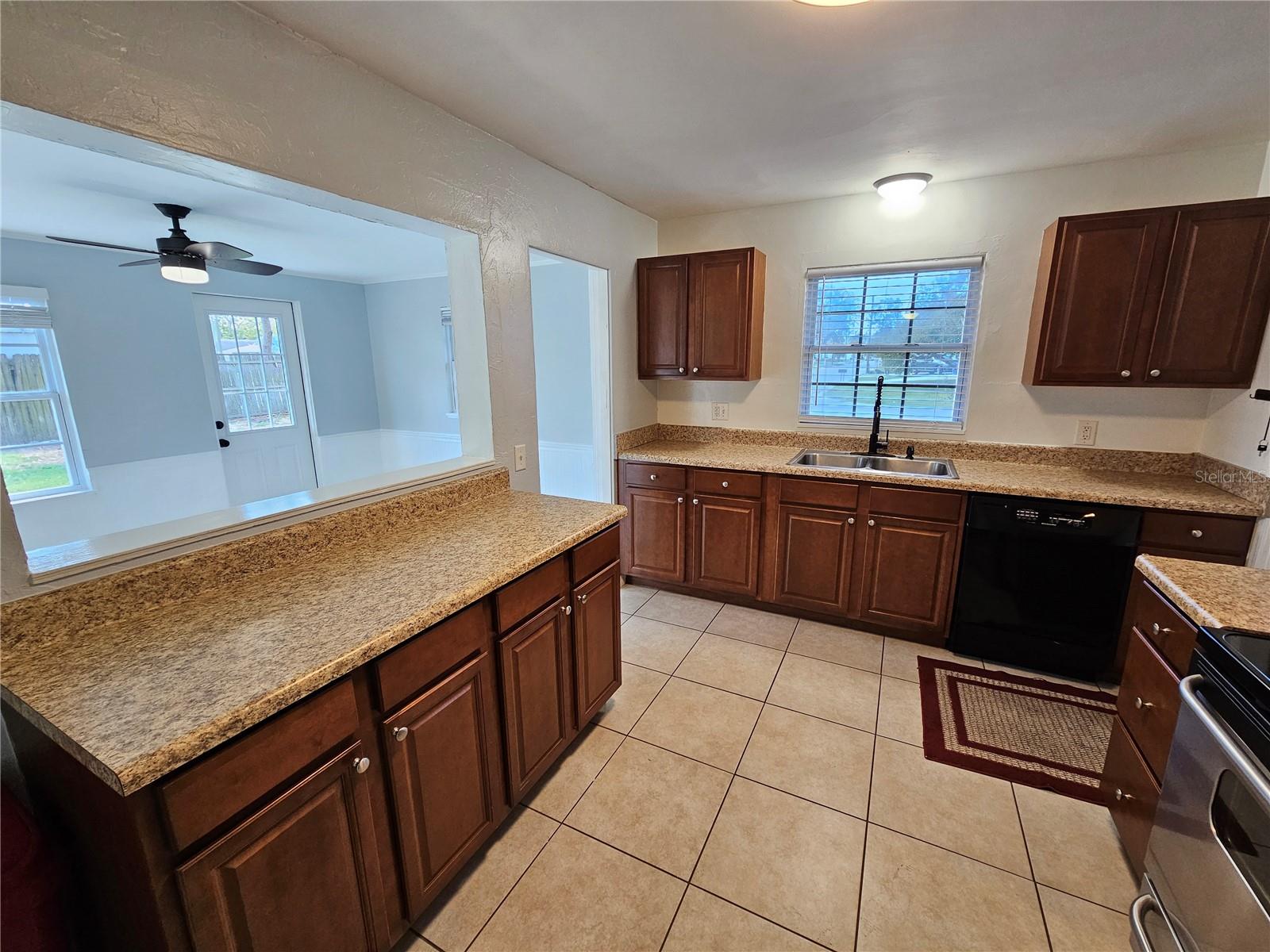 3000 BROWNING ST, SARASOTA, FL, 34237