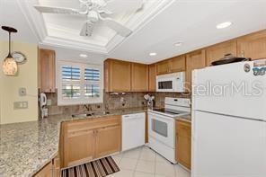 1250 N PORTOFINO DR #408MAR, SARASOTA, FL, 34242