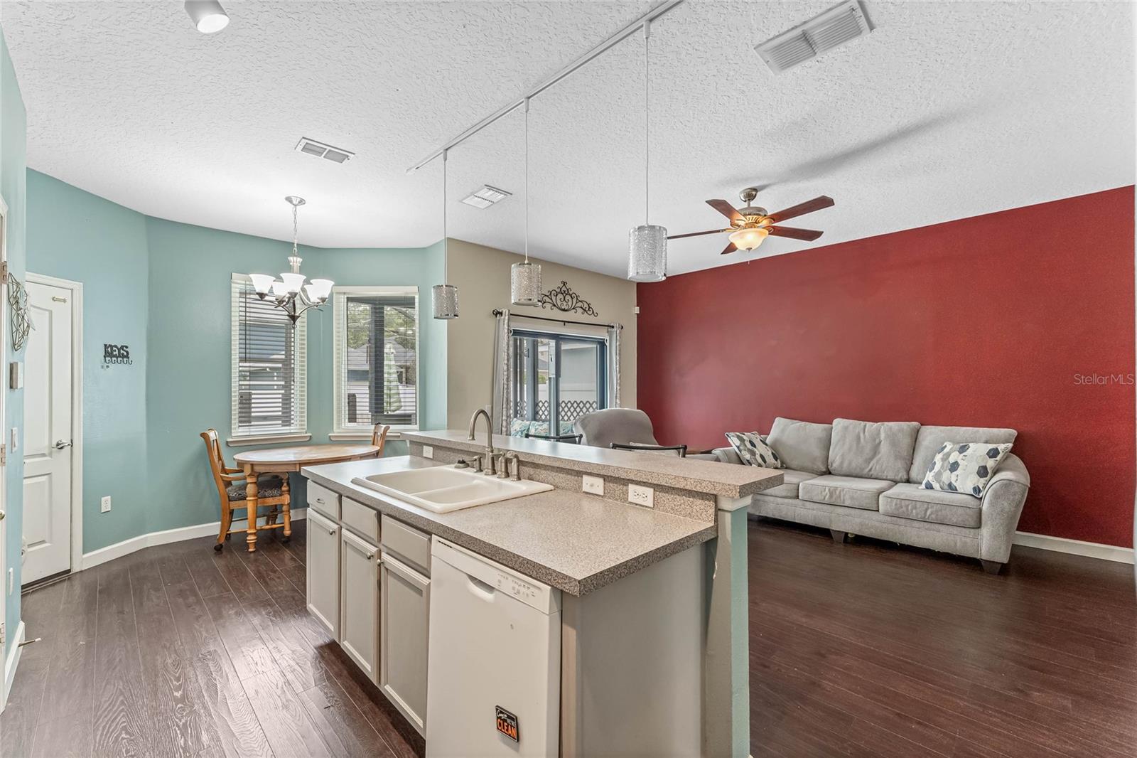 3320 ASHMOUNT DR, ORLANDO, FL, 32828