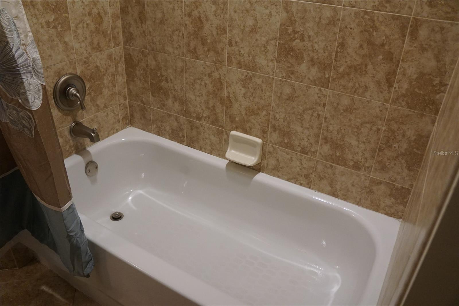 5116 MELBOURNE ST #B105, PUNTA GORDA, FL, 33980