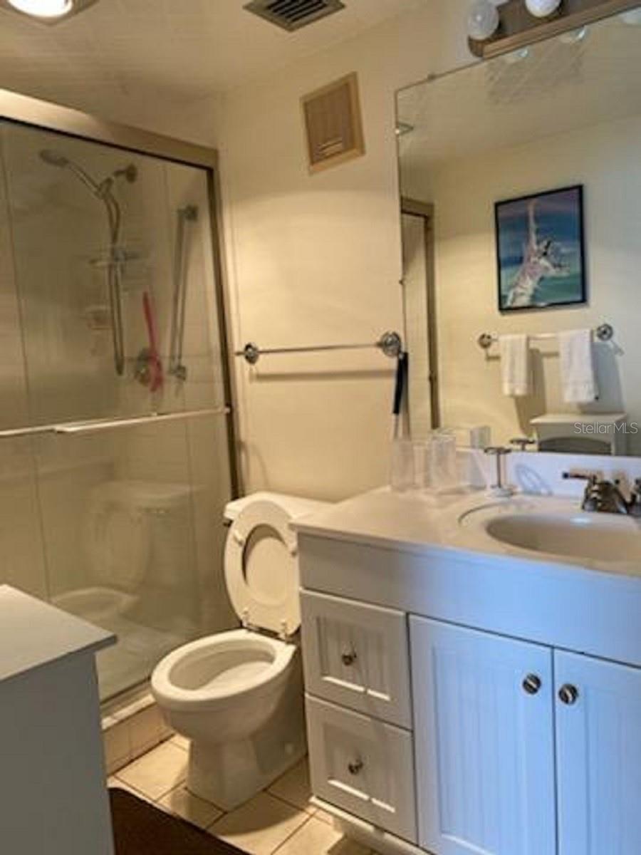 6060 SHORE BLVD S #806, GULFPORT, FL, 33707