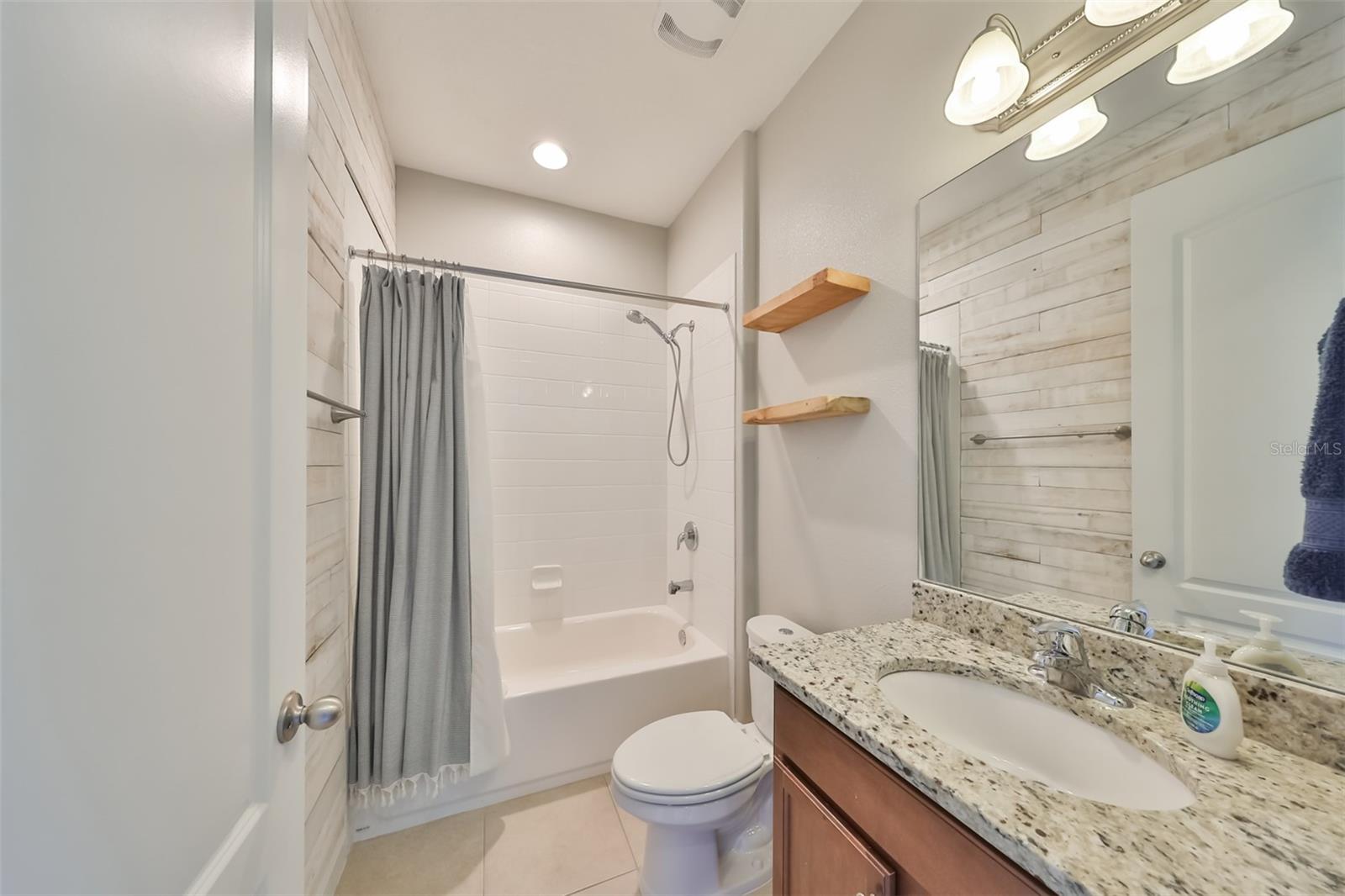 7010 OLD BENTON DR, APOLLO BEACH, FL, 33572