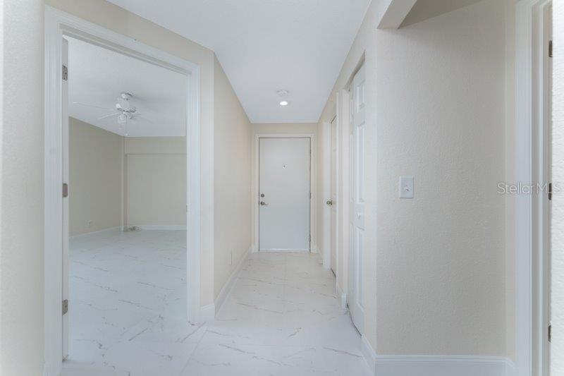 1601 PARK BEACH CIR #14, PUNTA GORDA, FL, 33950