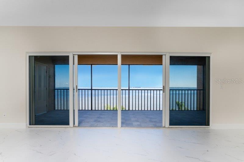 1601 PARK BEACH CIR #14, PUNTA GORDA, FL, 33950