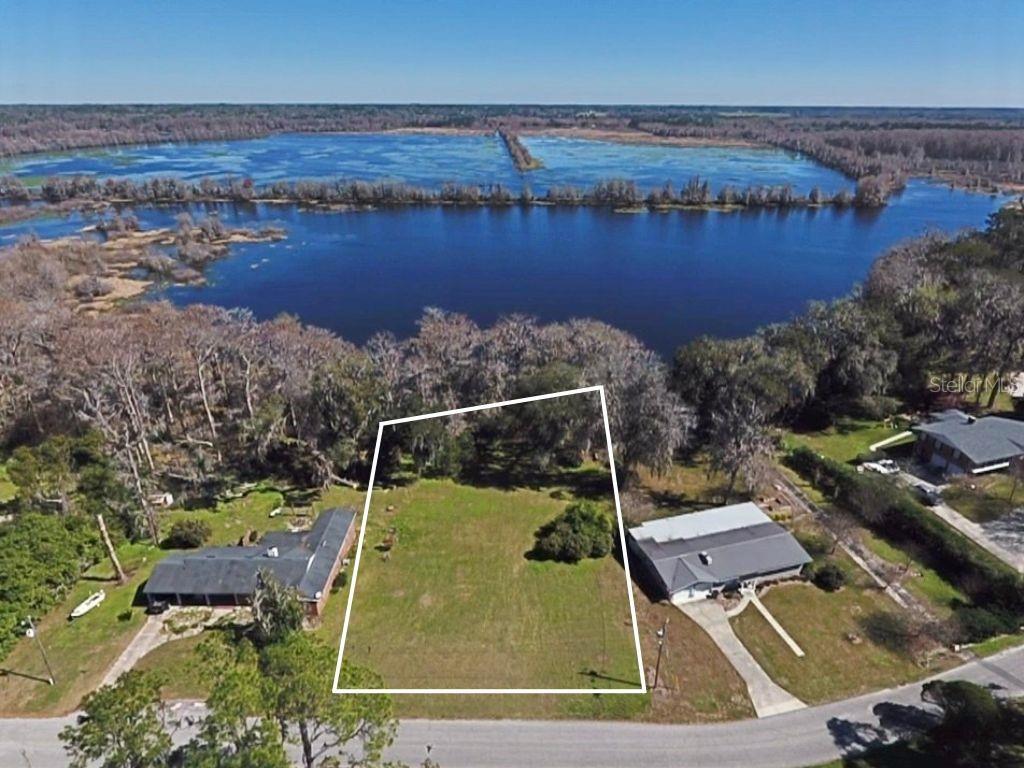 1585 SE INGLEWOOD AVE, LAKE CITY, FL, 32025