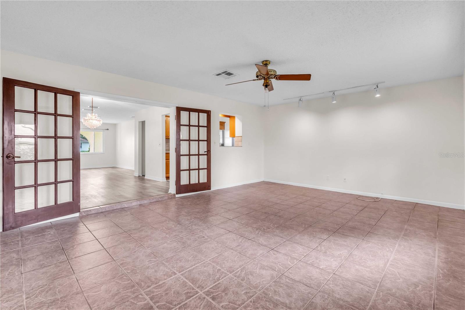 7281 61ST AVE N, ST PETERSBURG, FL, 33709