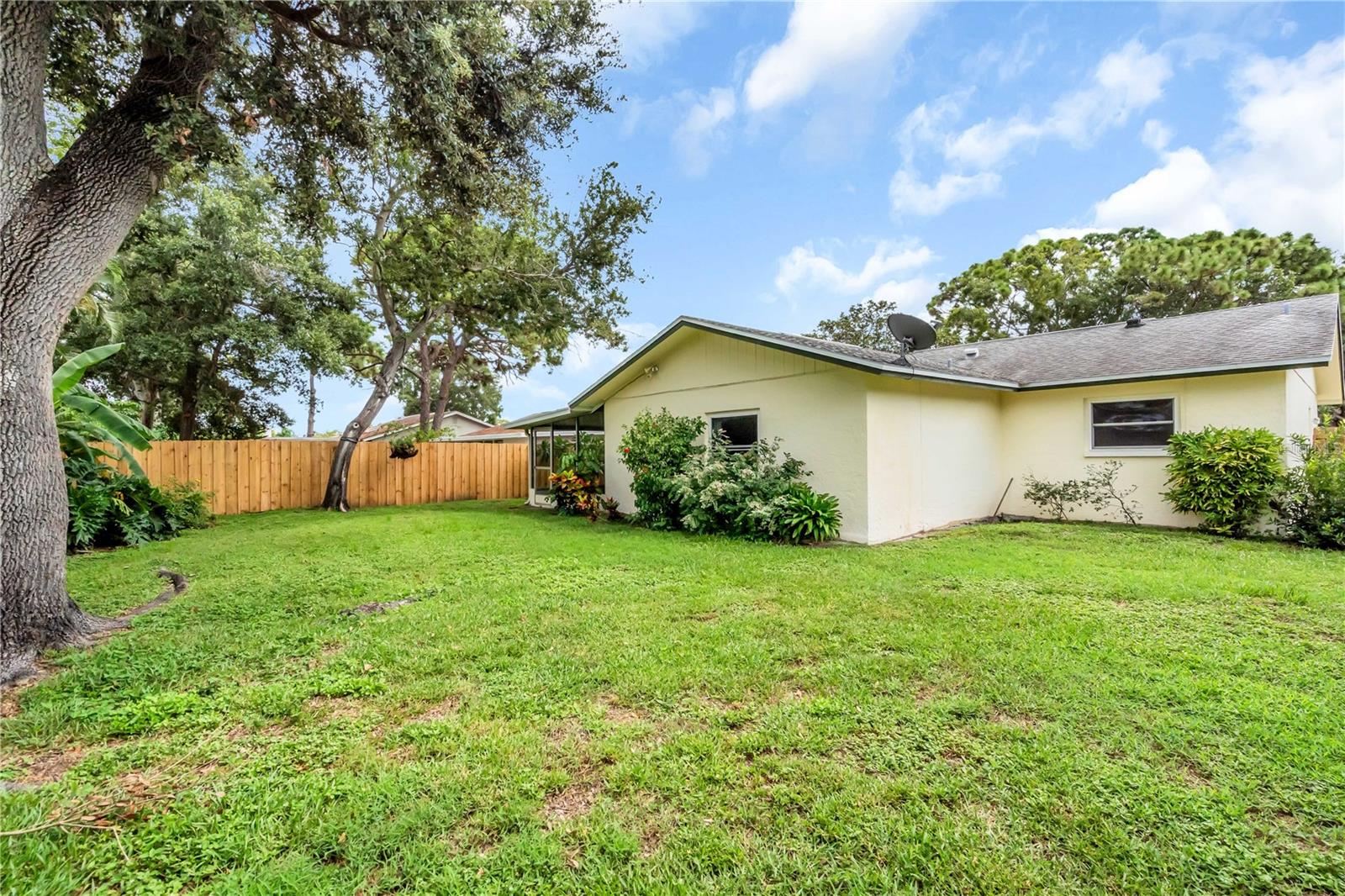 7281 61ST AVE N, ST PETERSBURG, FL, 33709