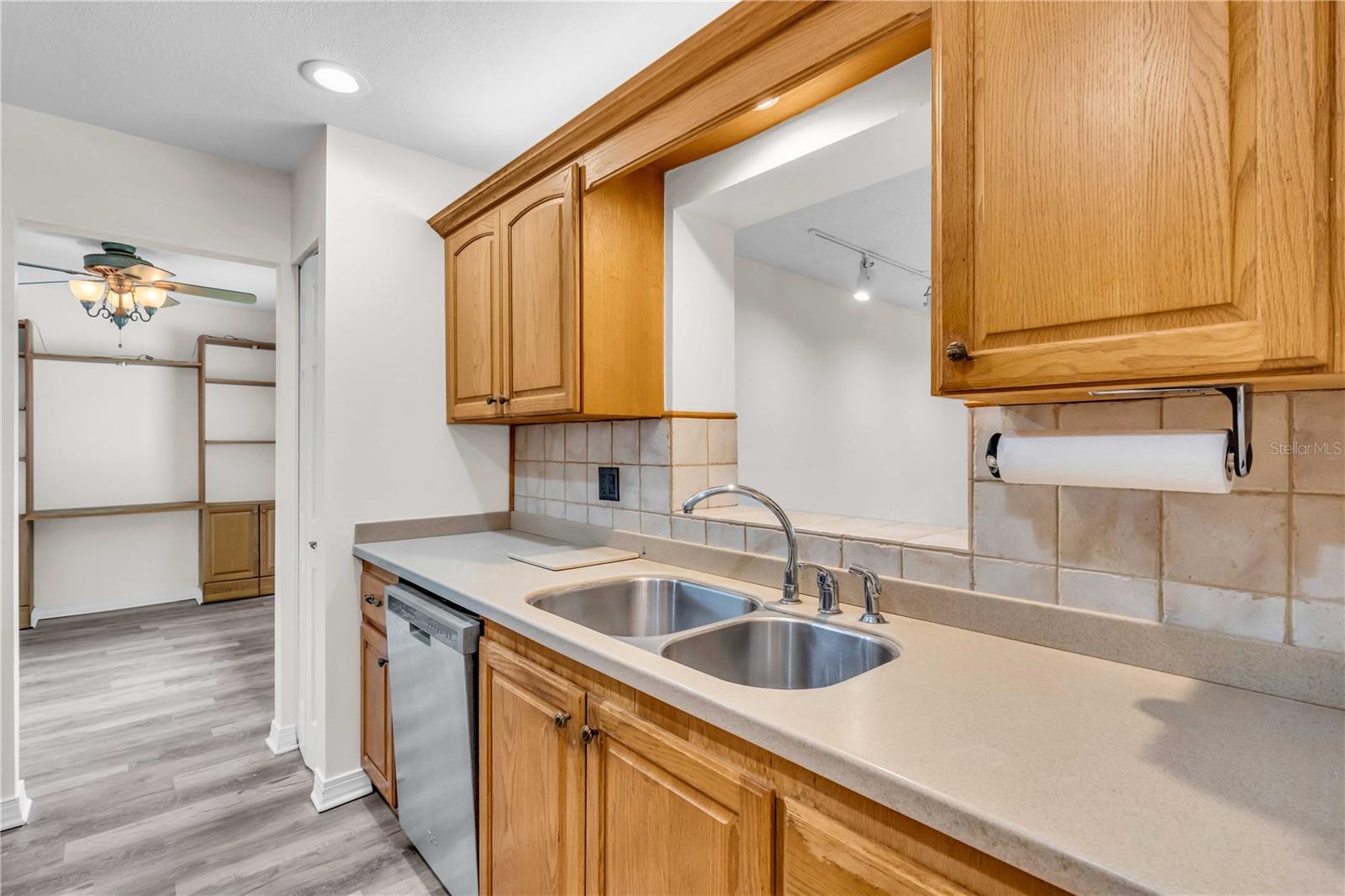 7281 61ST AVE N, ST PETERSBURG, FL, 33709