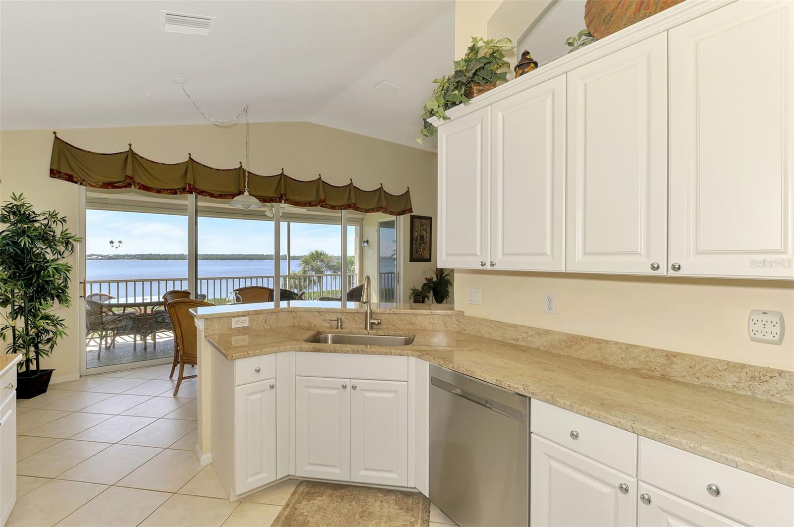 4624 CLUB DR #G201, PORT CHARLOTTE, FL, 33953