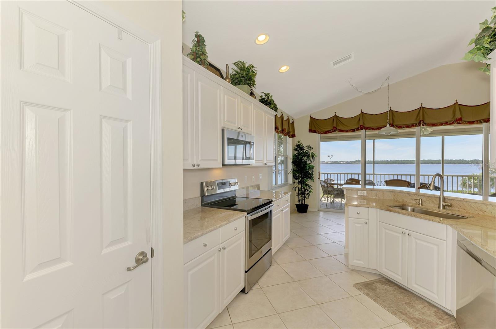 4624 CLUB DR #G201, PORT CHARLOTTE, FL, 33953