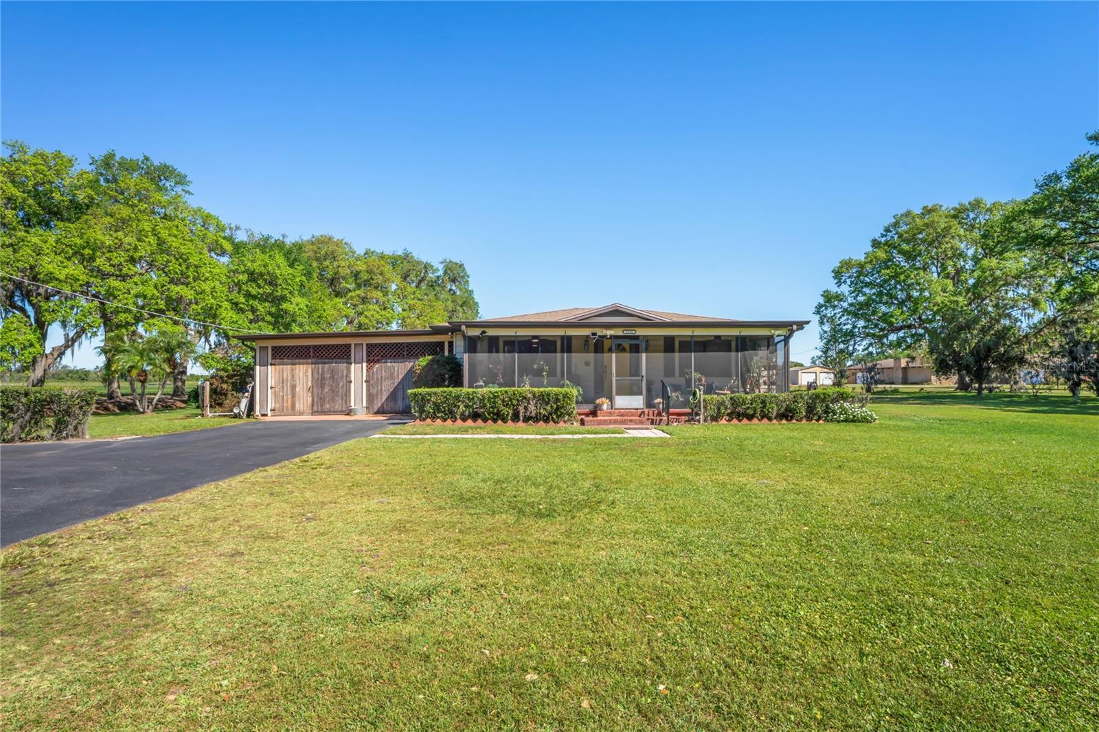 2102 W KNIGHTS GRIFFIN RD, PLANT CITY, FL, 33565