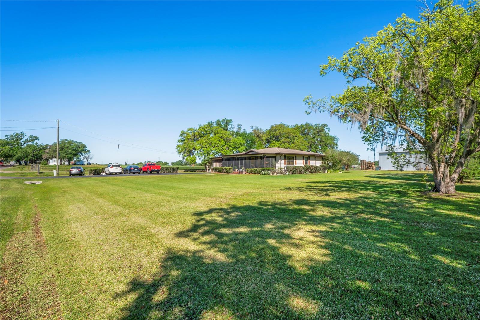 2102 W KNIGHTS GRIFFIN RD, PLANT CITY, FL, 33565