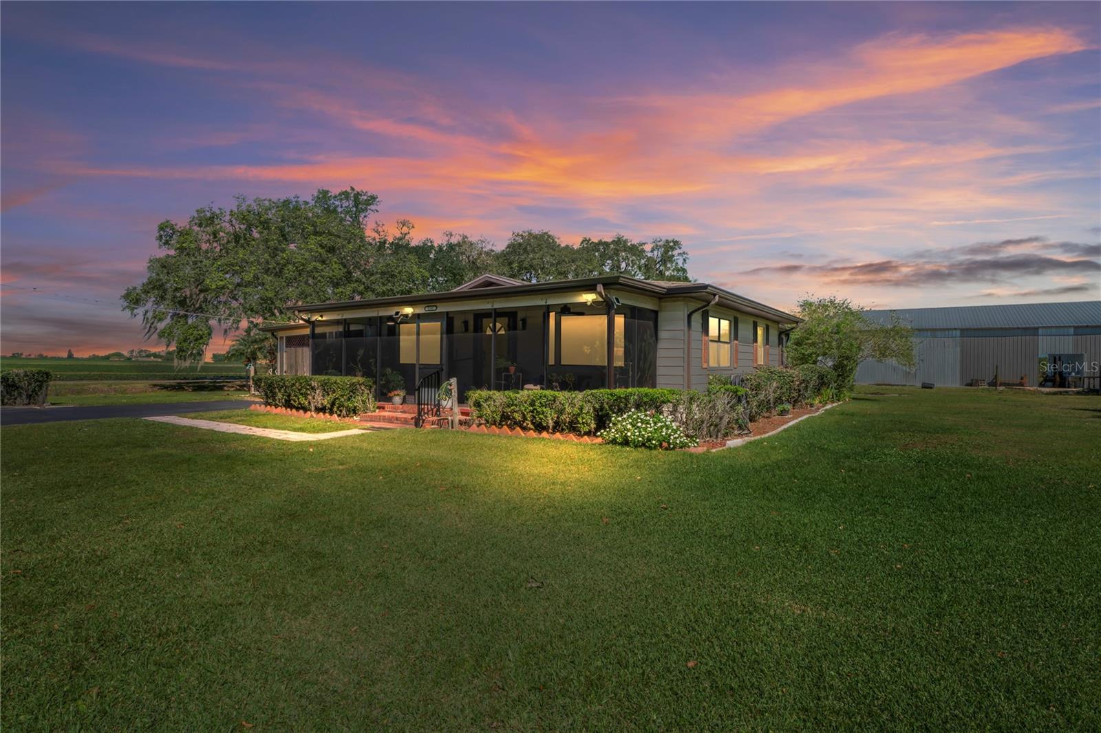 2102 W KNIGHTS GRIFFIN RD, PLANT CITY, FL, 33565