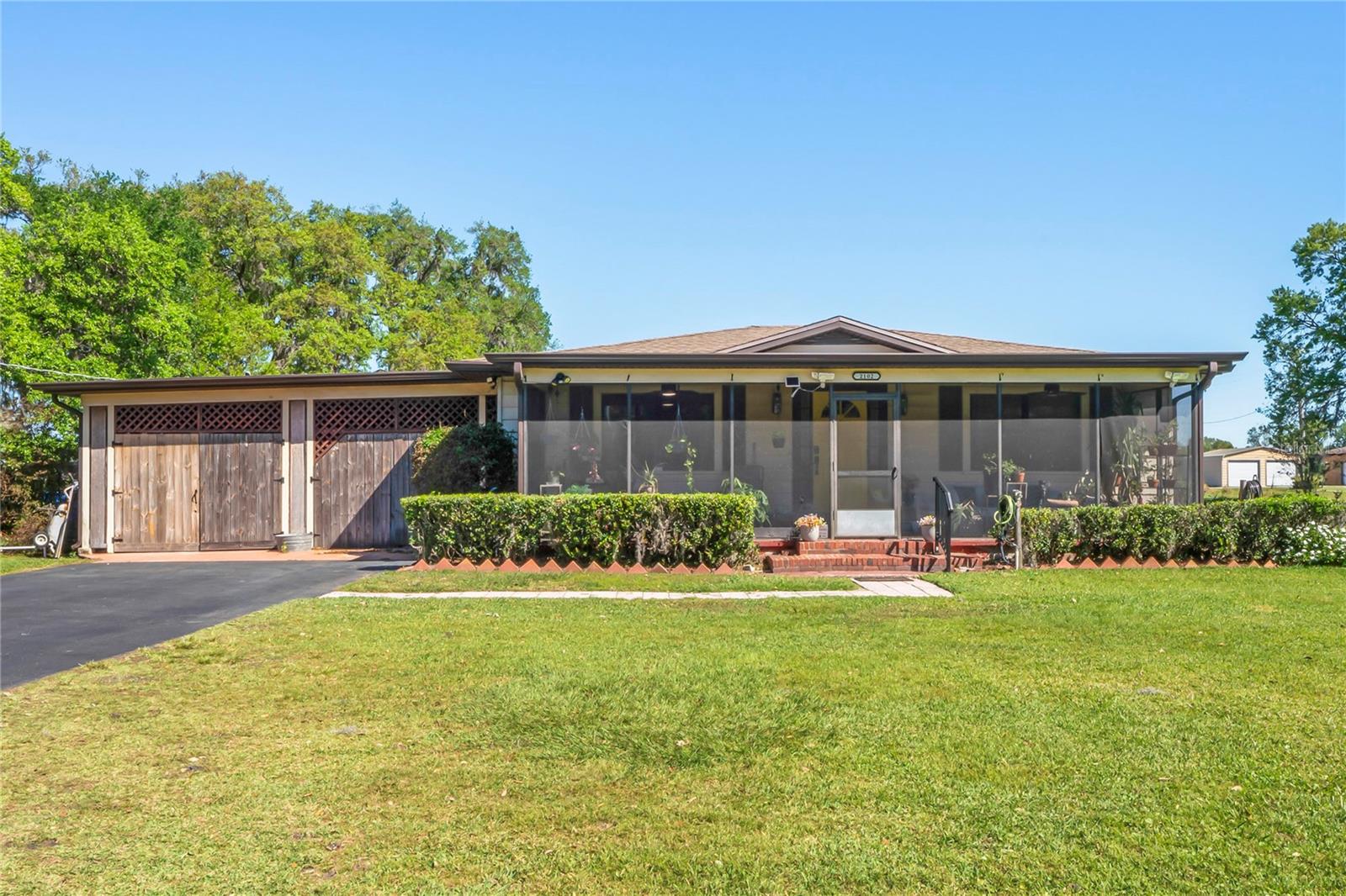 2102 W KNIGHTS GRIFFIN RD, PLANT CITY, FL, 33565