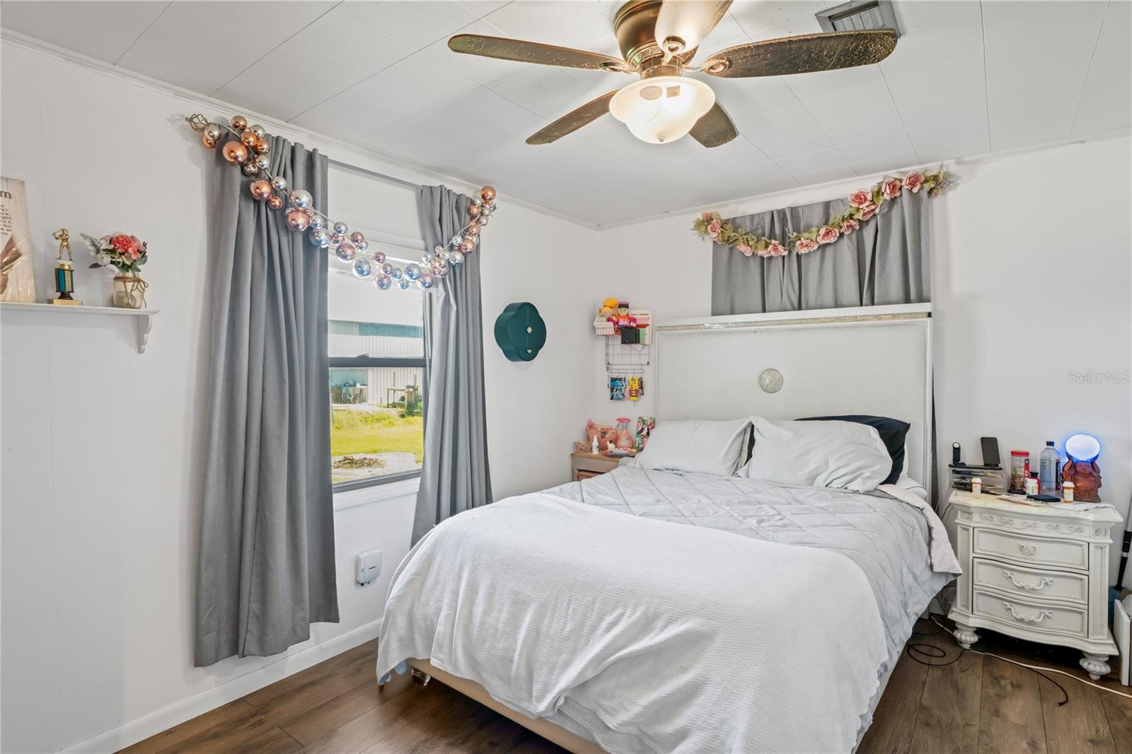 2102 W KNIGHTS GRIFFIN RD, PLANT CITY, FL, 33565