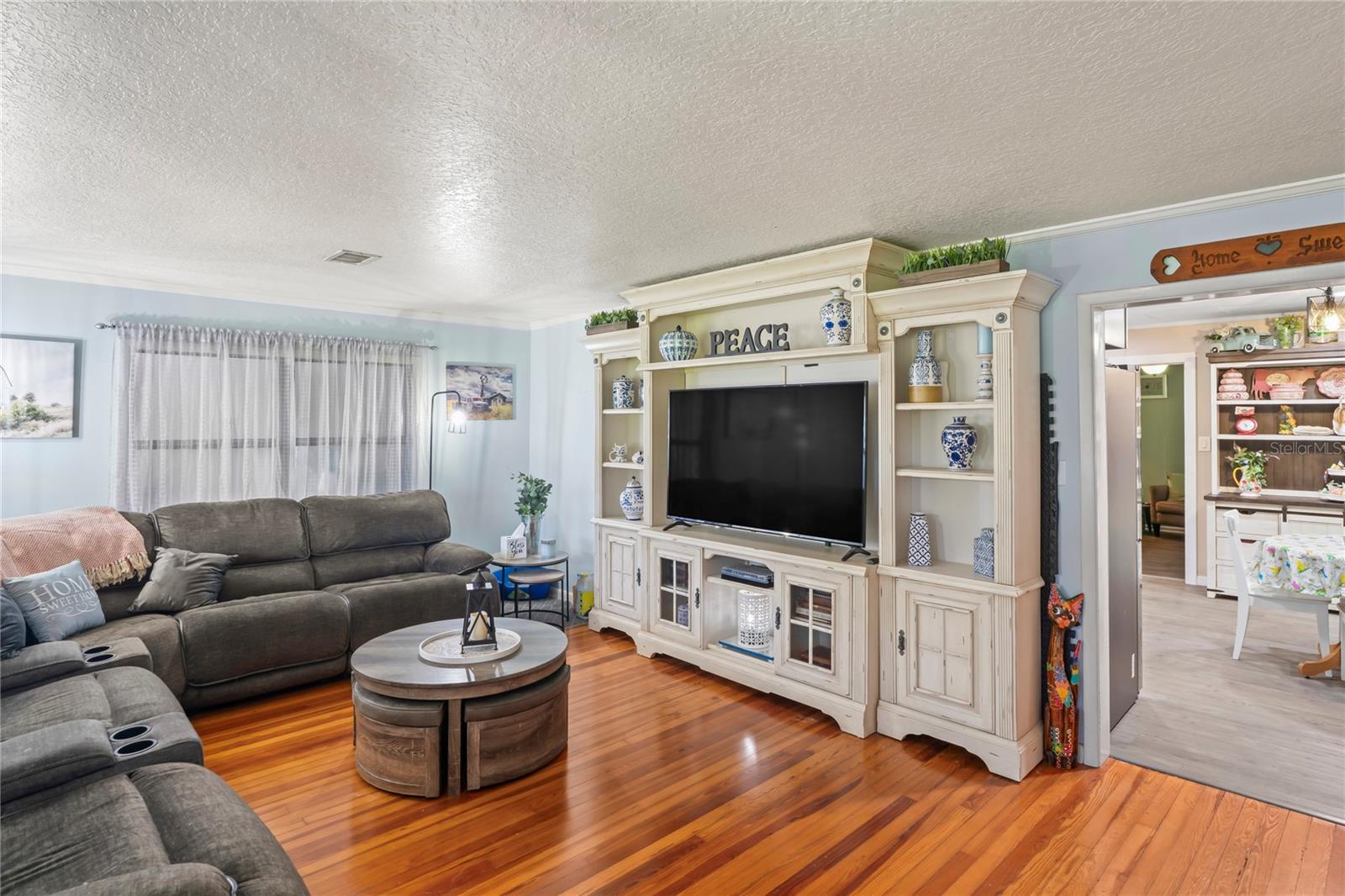 2102 W KNIGHTS GRIFFIN RD, PLANT CITY, FL, 33565