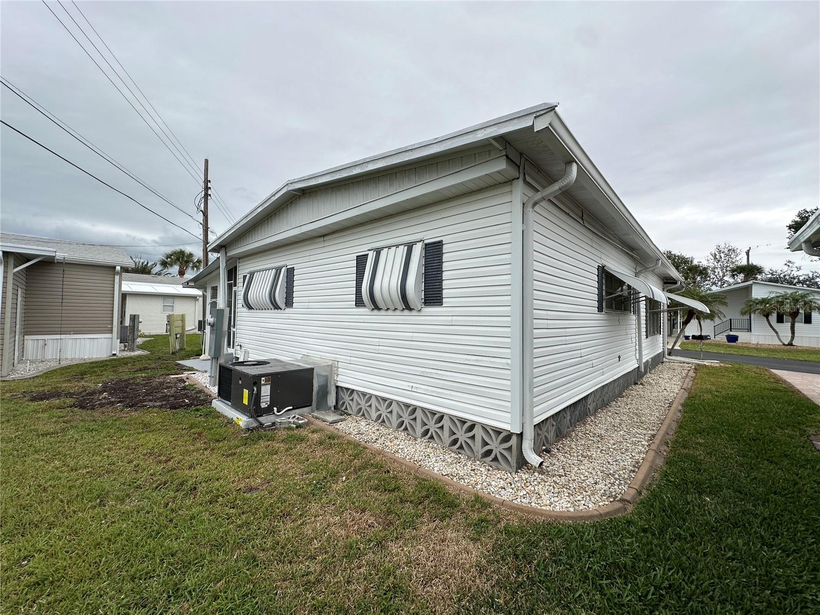 274 E OUTER DR, VENICE, FL, 34285