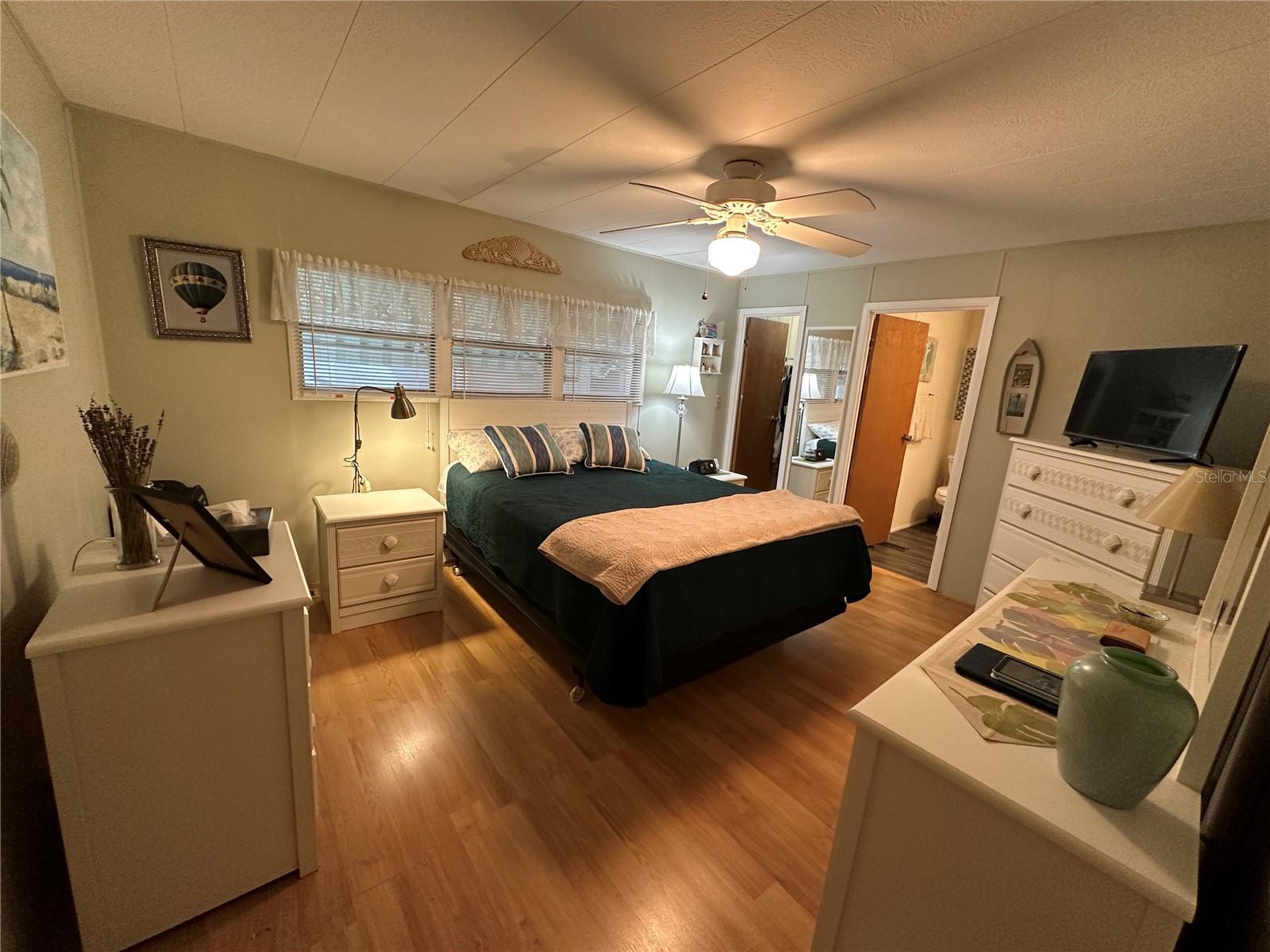 274 E OUTER DR, VENICE, FL, 34285