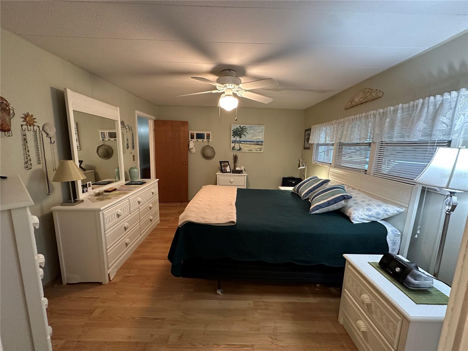 274 E OUTER DR, VENICE, FL, 34285