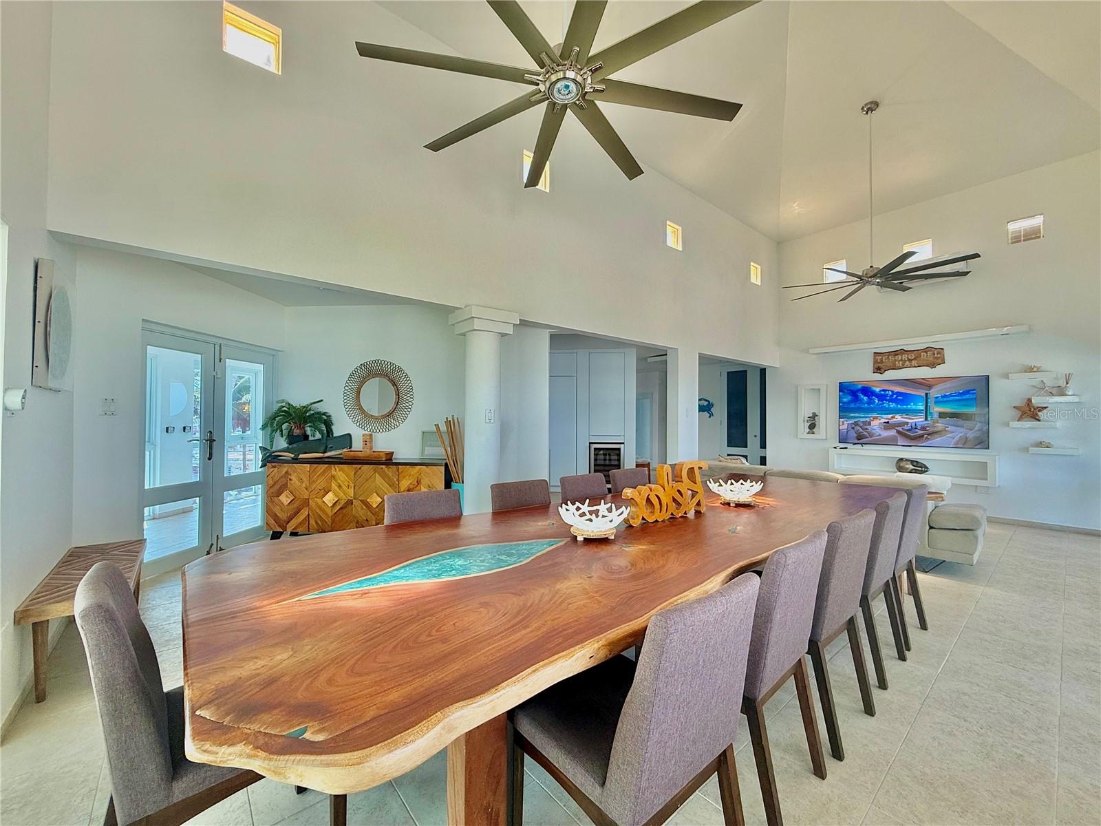 PR9111949 Property Photo